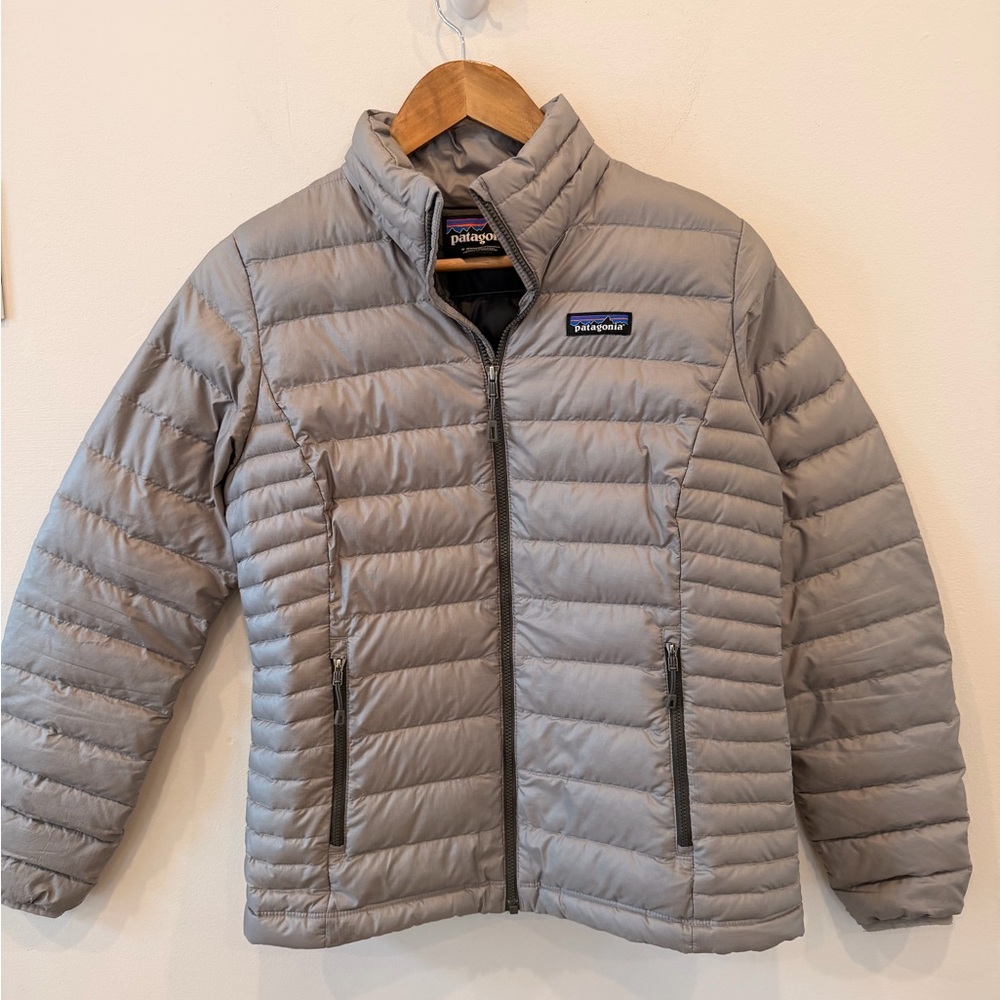 Patagonia Light Gray Down Sweater Jacket